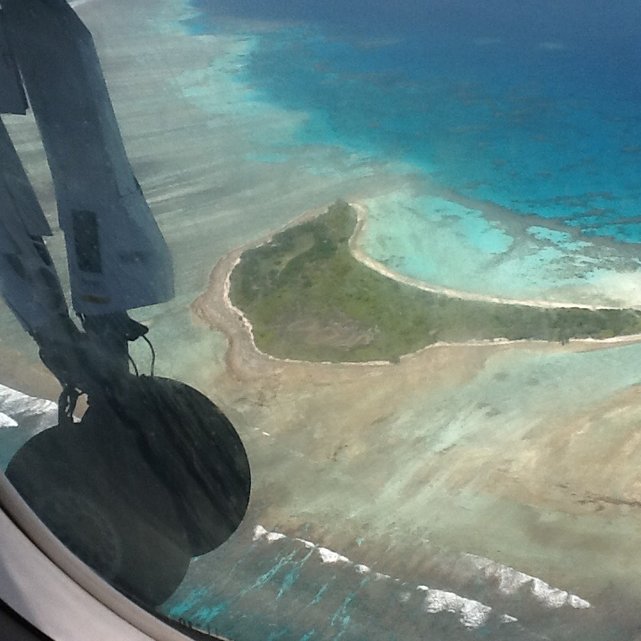 Lot nad atolami Malediwów to jedna z atrakcji tego miejsca. Republika Malediwów.•Foto: D. Jaworska