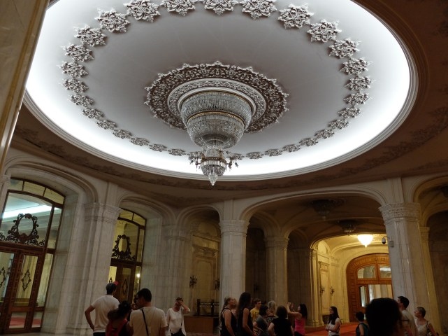 Bukareszt, Dom Ludu, wnętrza•foto: P. Jaworski